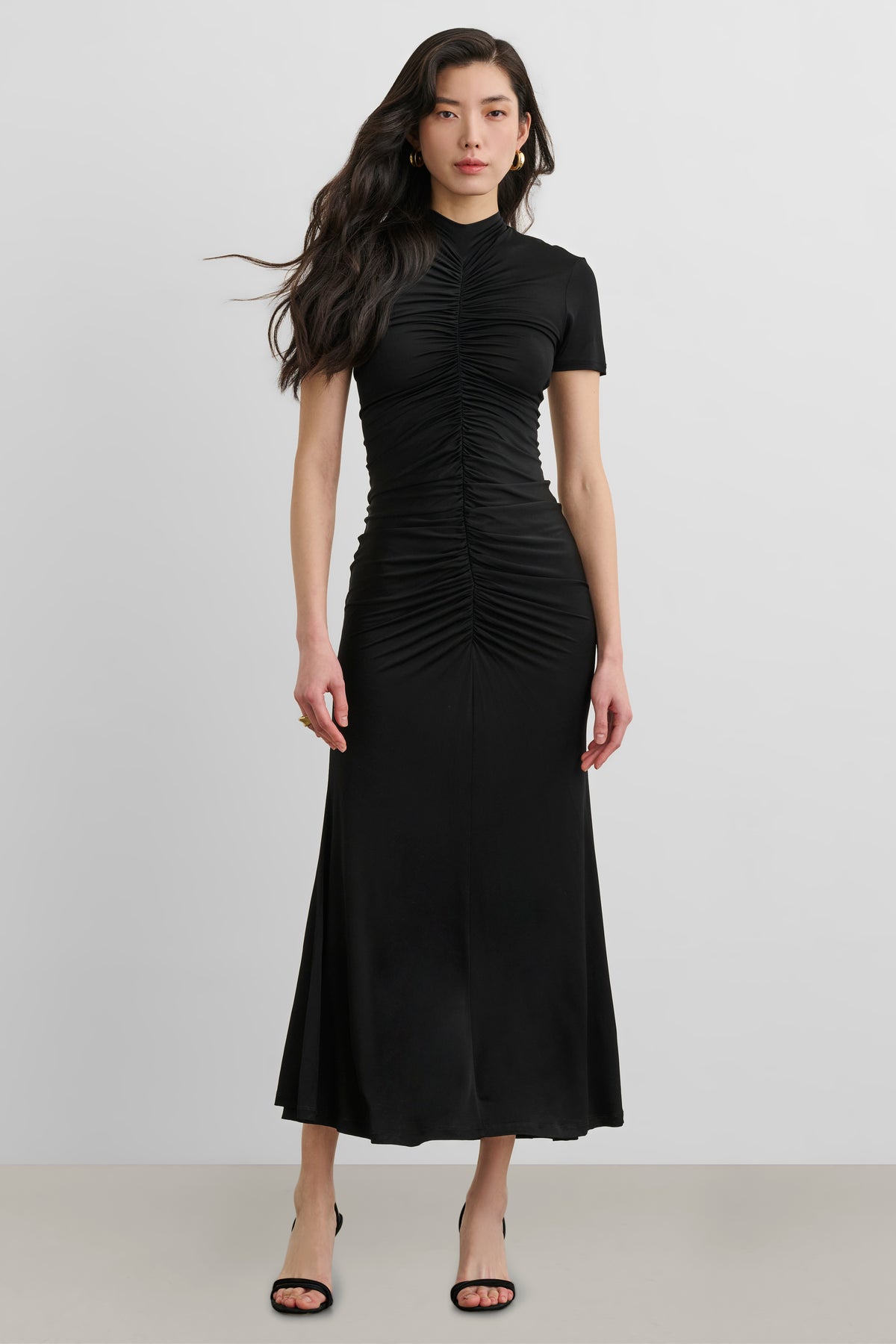 GRACELYN MOCK NECK SHORT SLEEVE RUCHED MIDI DRESS - Toccin