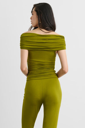 TEAGAN OFF THE SHOULDER RUCHED TOP - Toccin