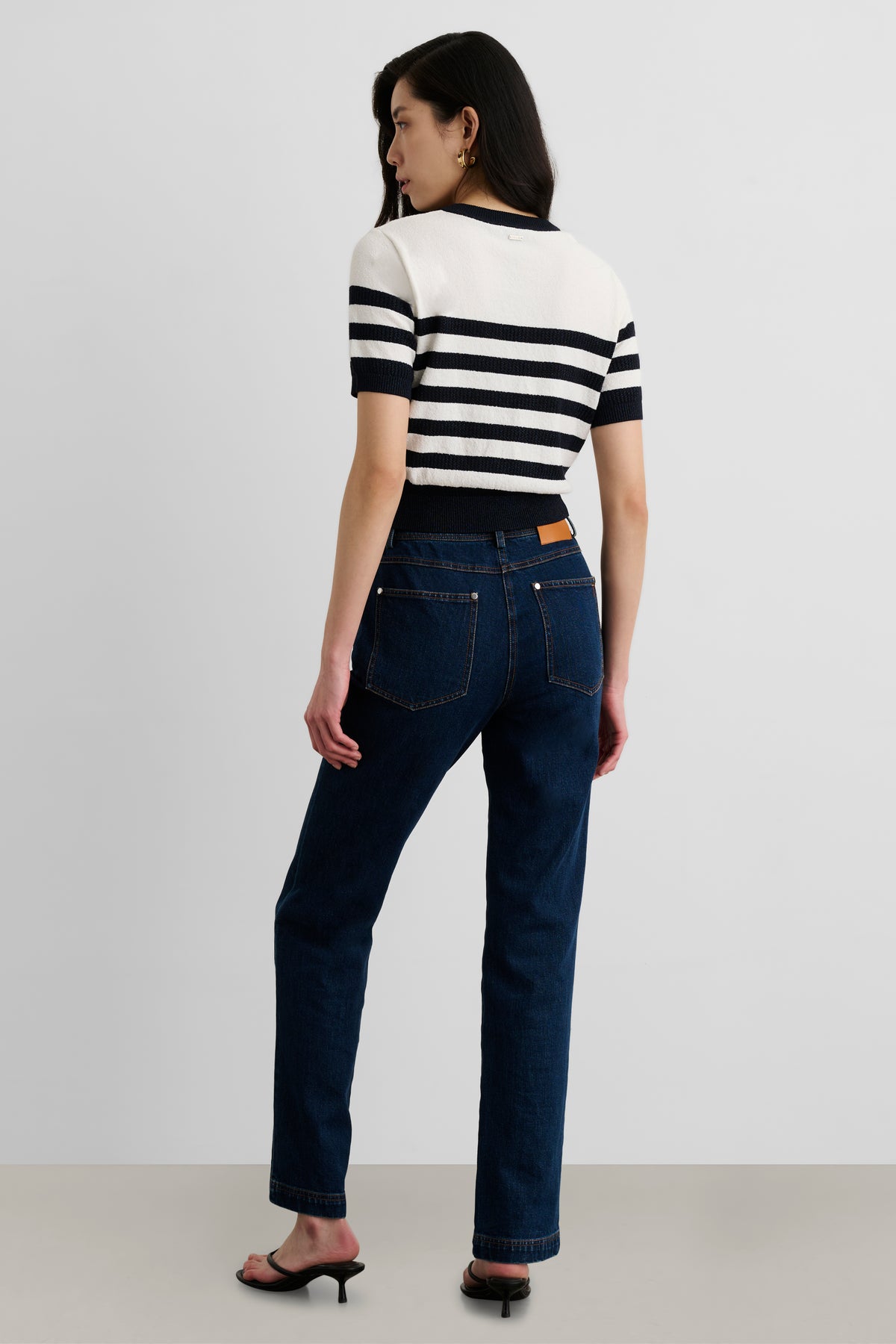 VELDA SHORT SLEEVE SWEATER