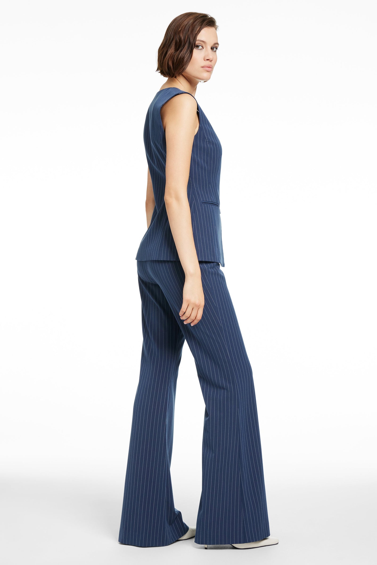 TIBBIE THREE-BUTTON CUTAWAY VEST - Toccin