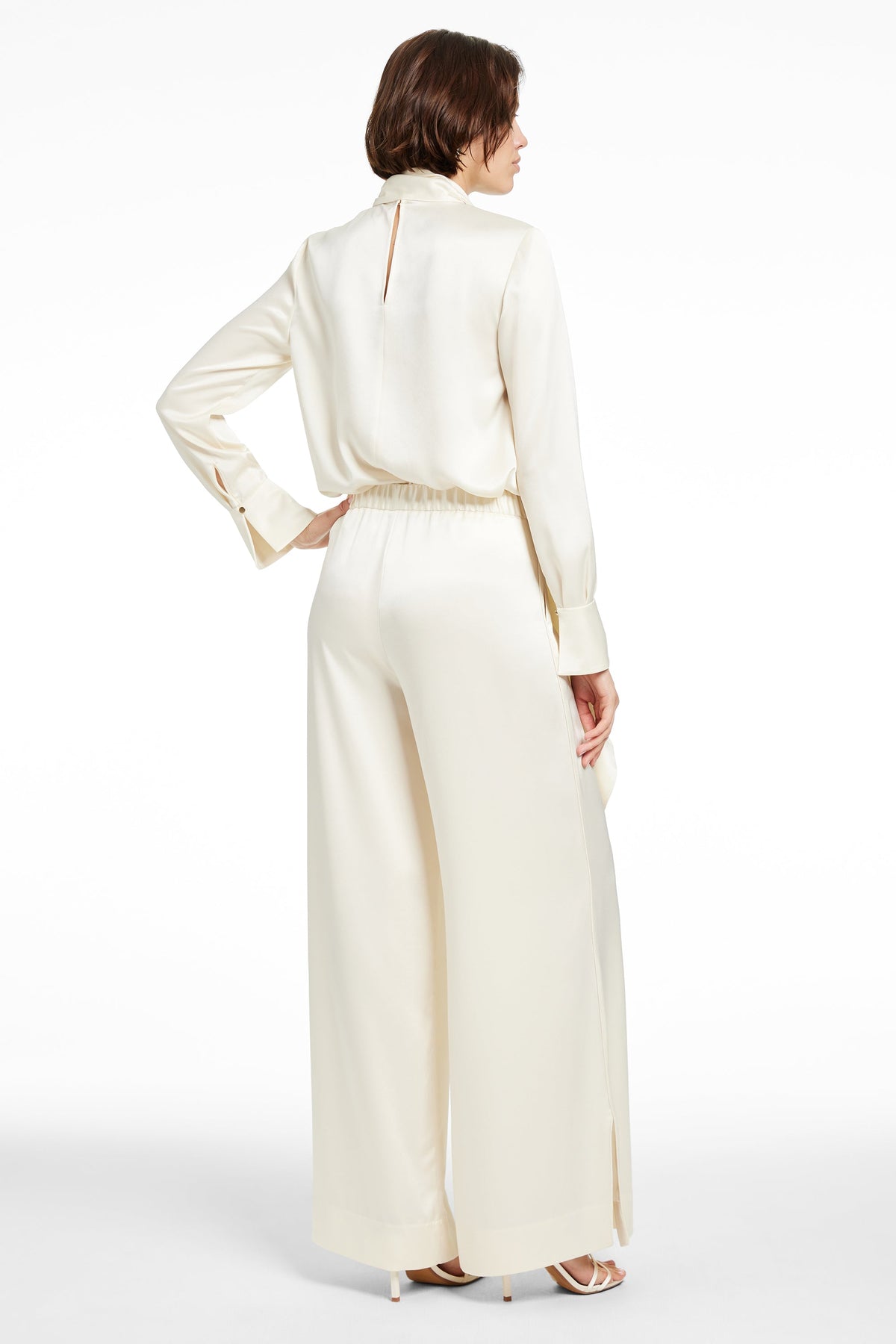 VERONICA LONG SLEEVE PUSSY-BOW BLOUSE - Toccin