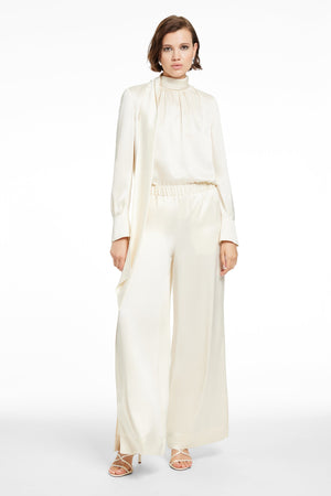 VERONICA LONG SLEEVE PUSSY-BOW BLOUSE - Toccin