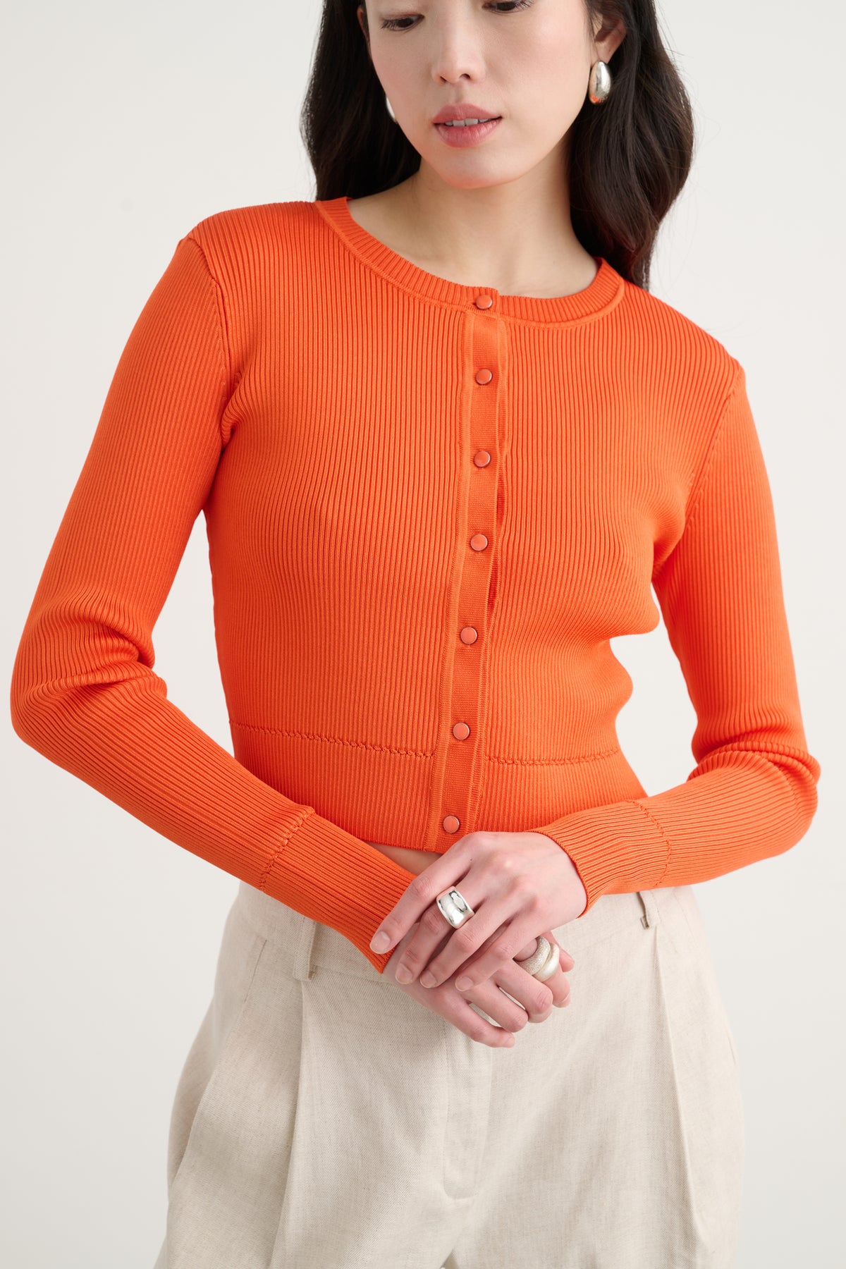 ZOE CROPPED FITTED CARDIGAN - Toccin