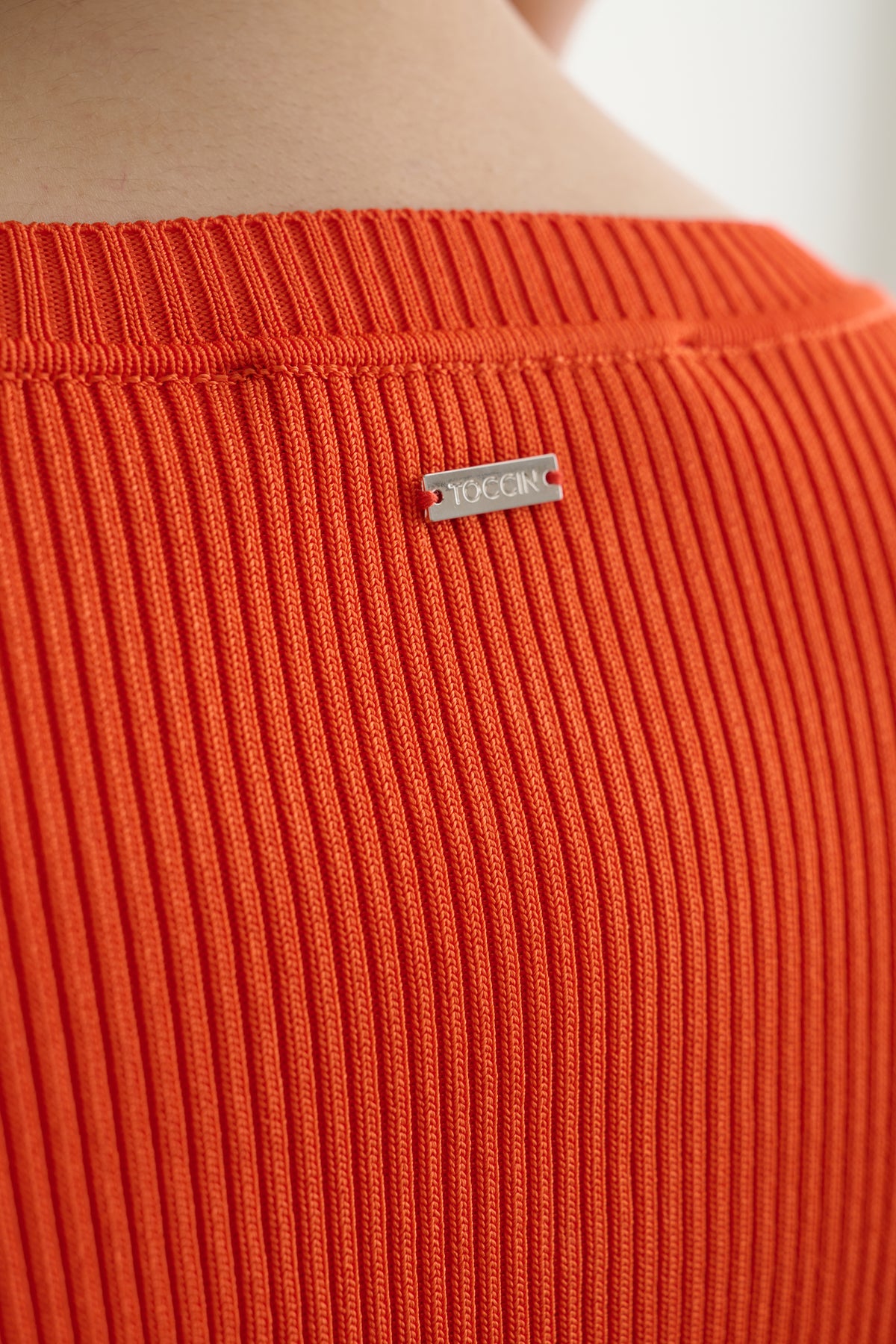 ZOE CROPPED FITTED CARDIGAN - Toccin