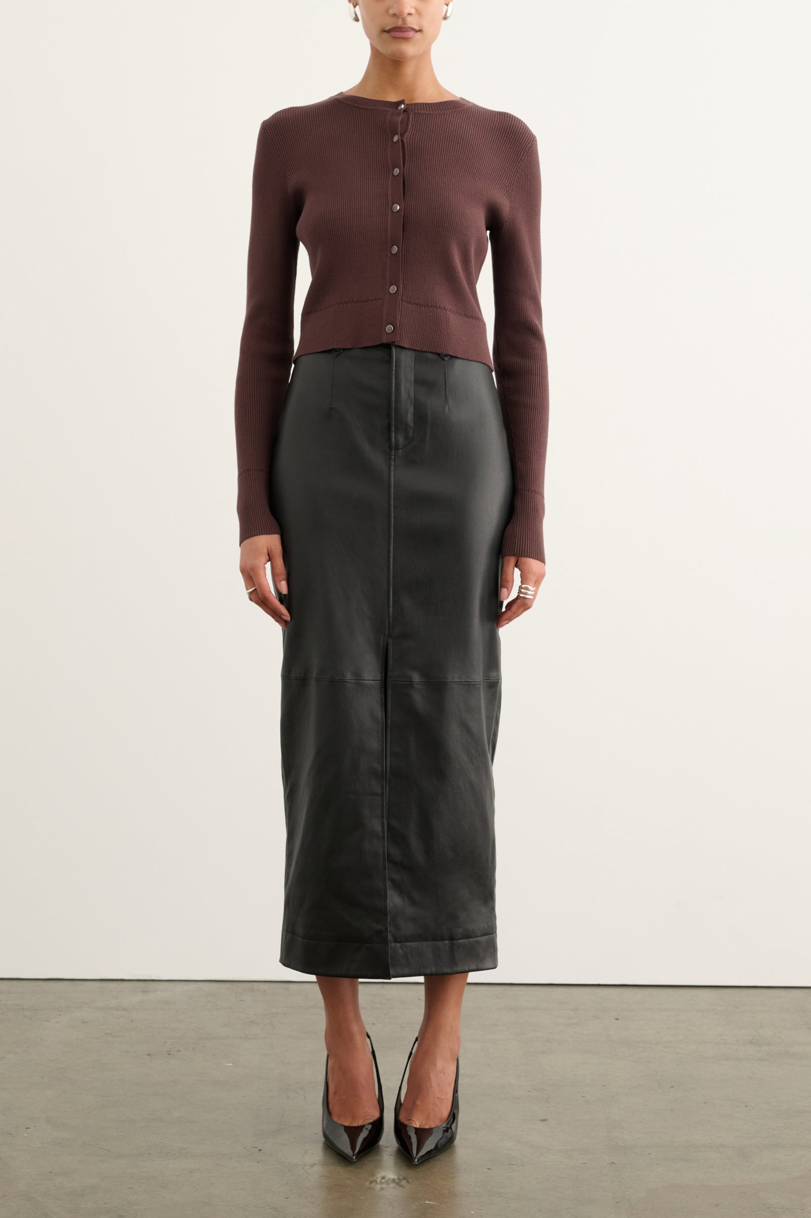 ZOE CLASSIC CROPPED CARDIGAN