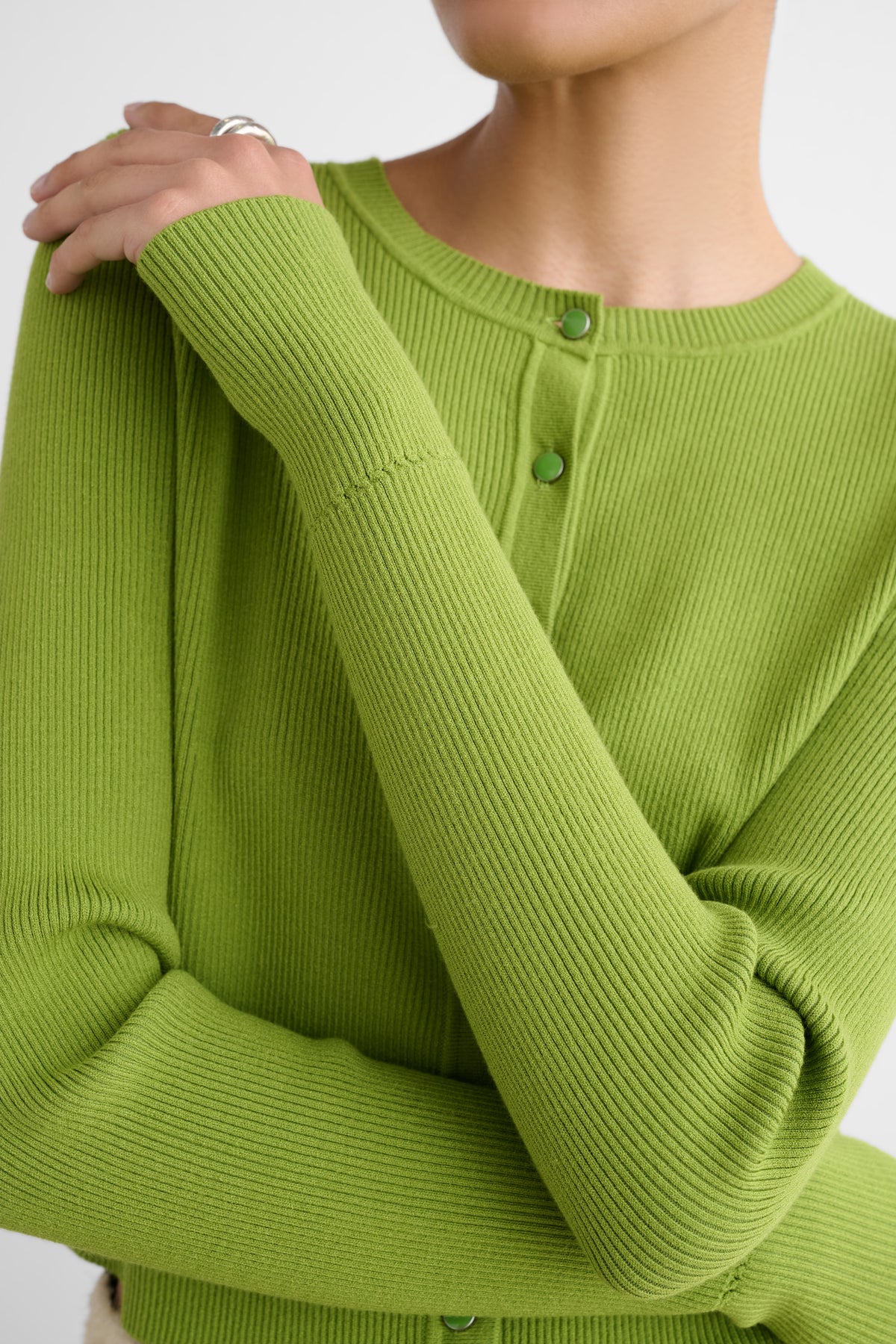 ZOE CLASSIC CROPPED CARDIGAN - Toccin
