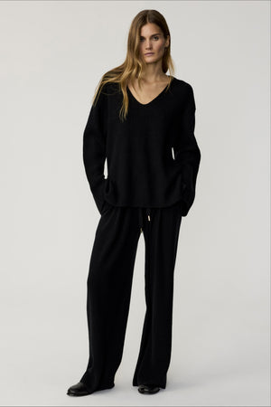 Annalee Oversized  Cashmere V Neck Sweater