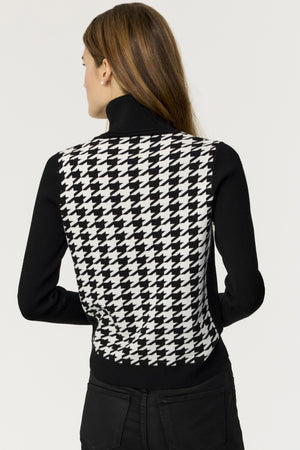 Morgan Houndstooth Turtleneck Sweater