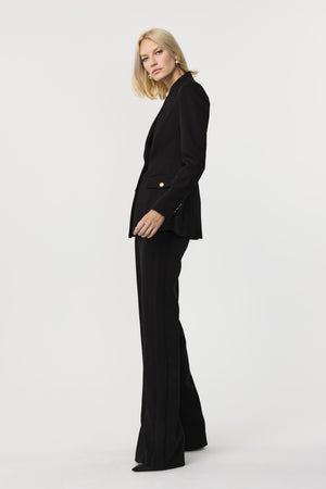 Genevieve Single Button Blazer