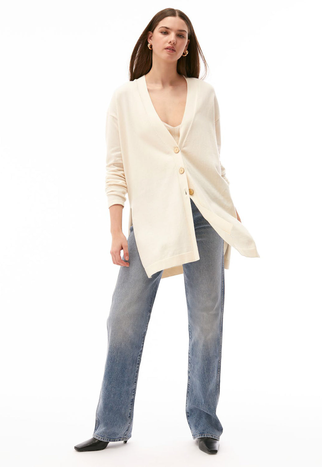 Penelope Travel Cardi + Celine V-Neck Cami + Your Favorite Jeans