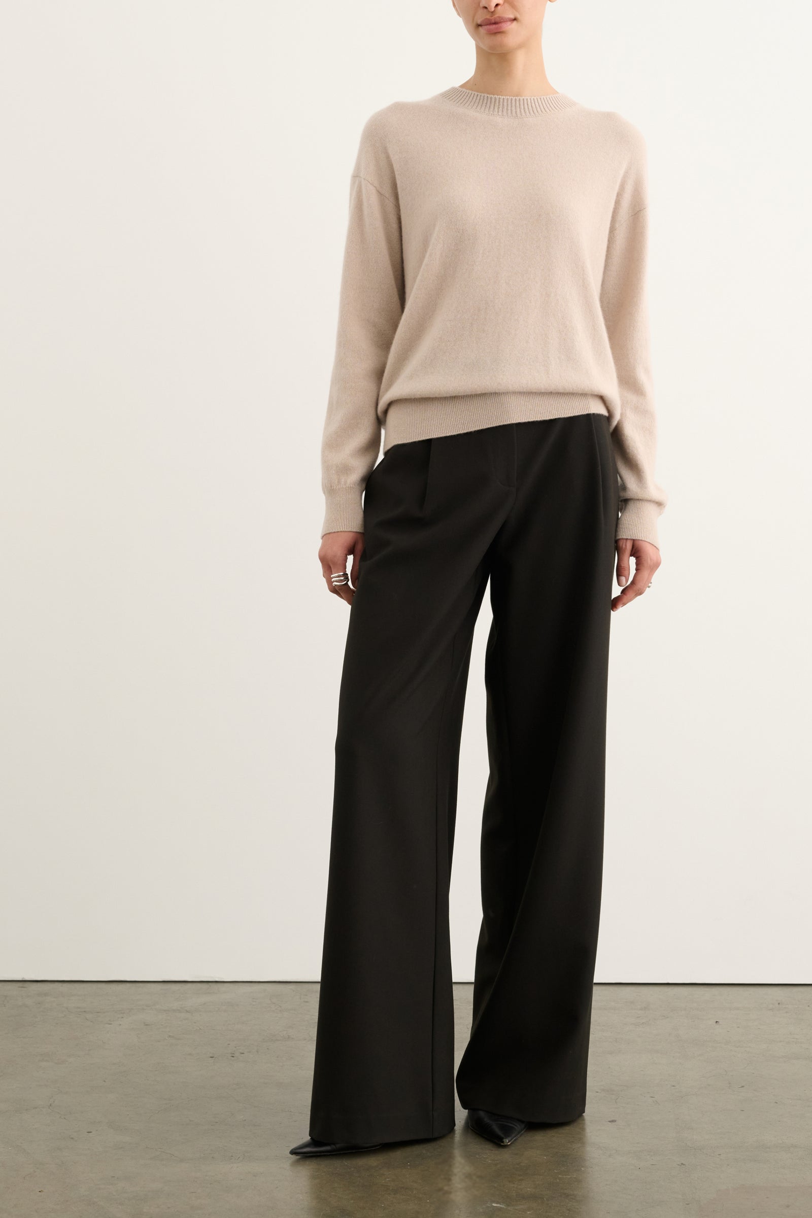 ZANA CREW NECK SWEATER